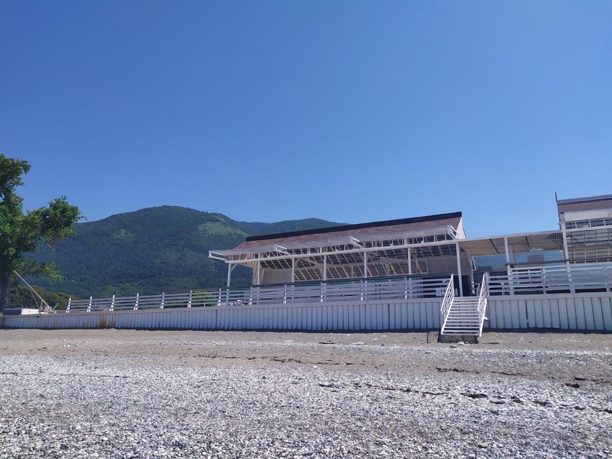 غاغرا Guesthouse Mira المظهر الخارجي الصورة