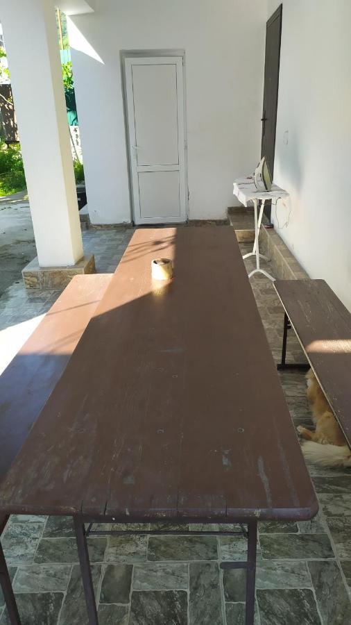 غاغرا Guesthouse Mira المظهر الخارجي الصورة